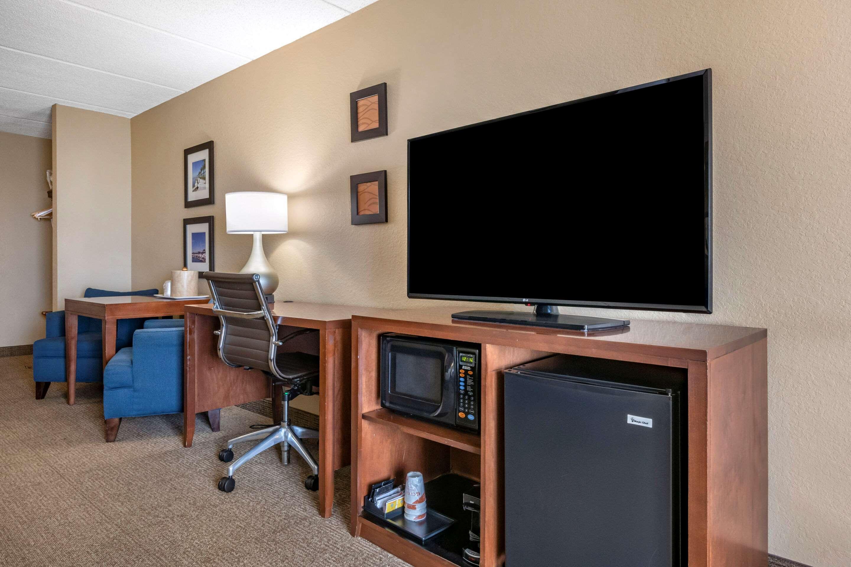 Comfort Inn & Suites Orlando North Сэнфорд Экстерьер фото