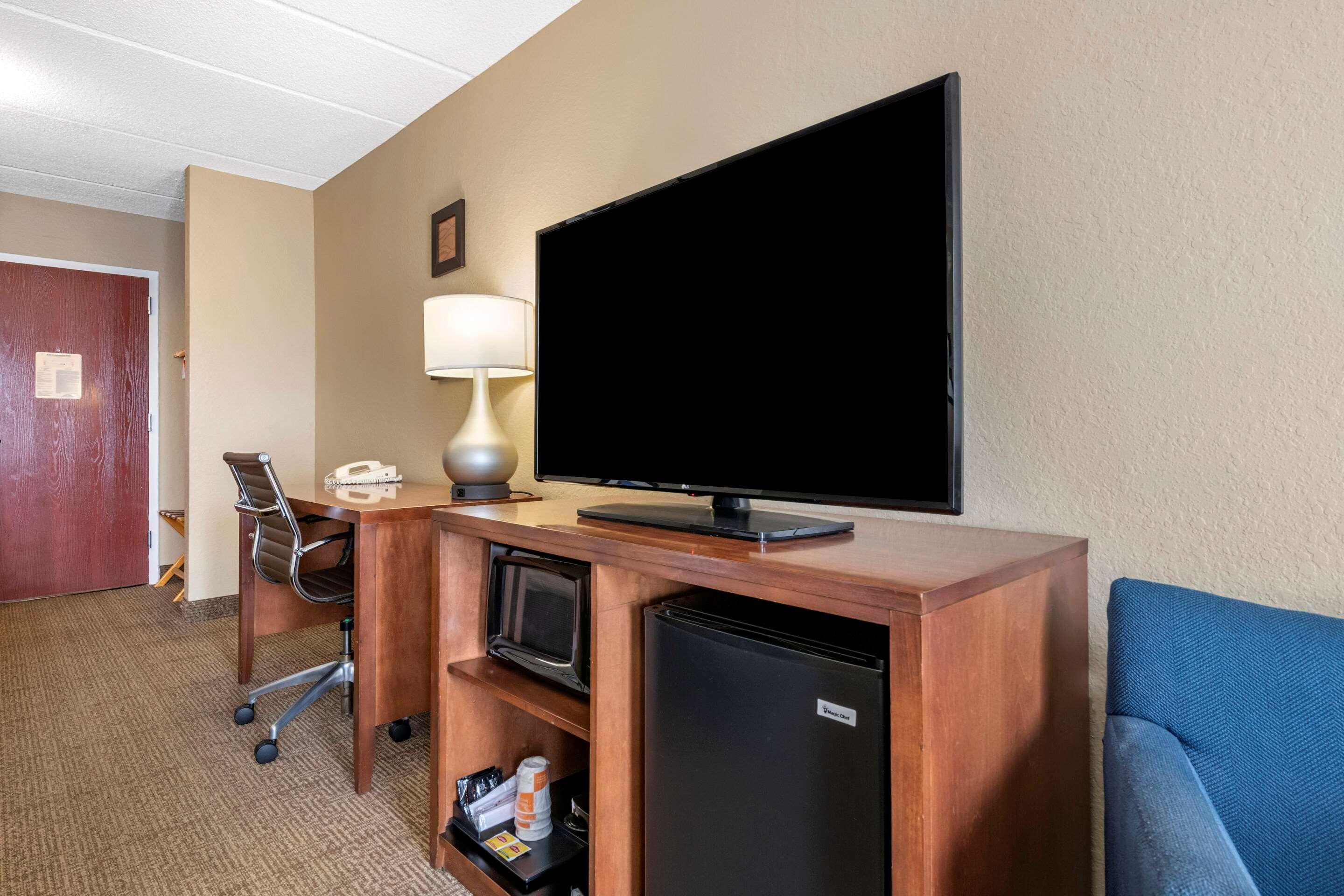 Comfort Inn & Suites Orlando North Сэнфорд Экстерьер фото