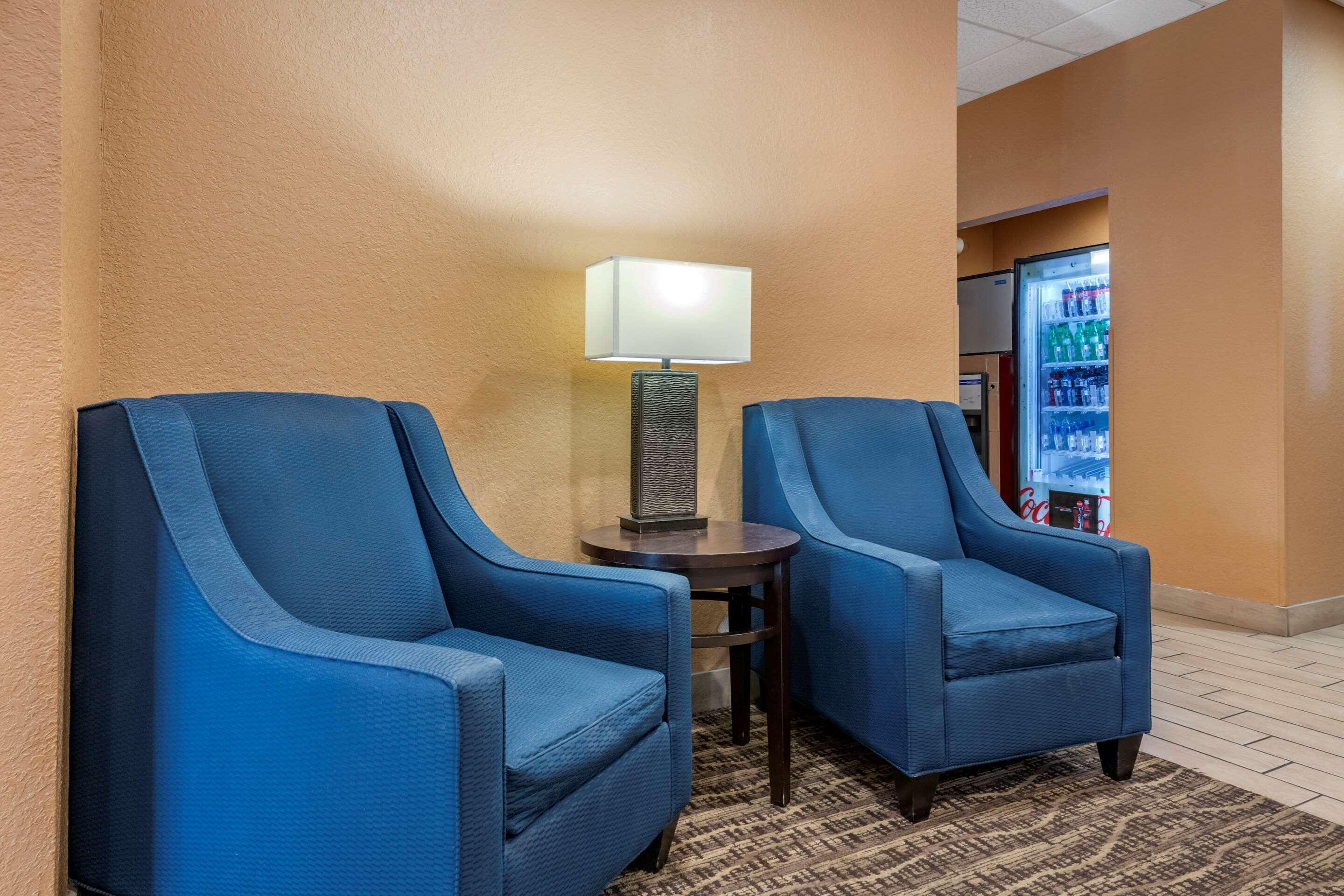 Comfort Inn & Suites Orlando North Сэнфорд Экстерьер фото