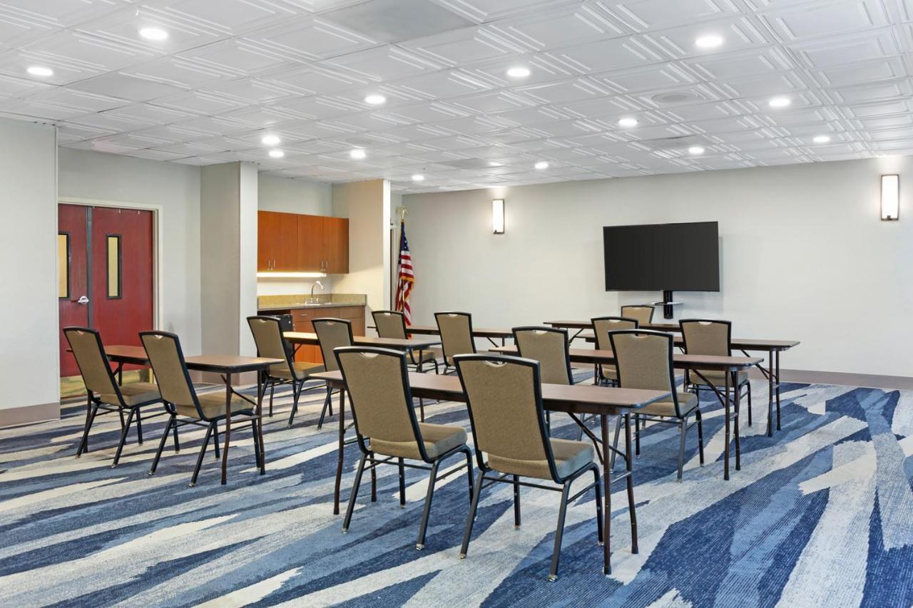 Comfort Inn & Suites Orlando North Сэнфорд Экстерьер фото